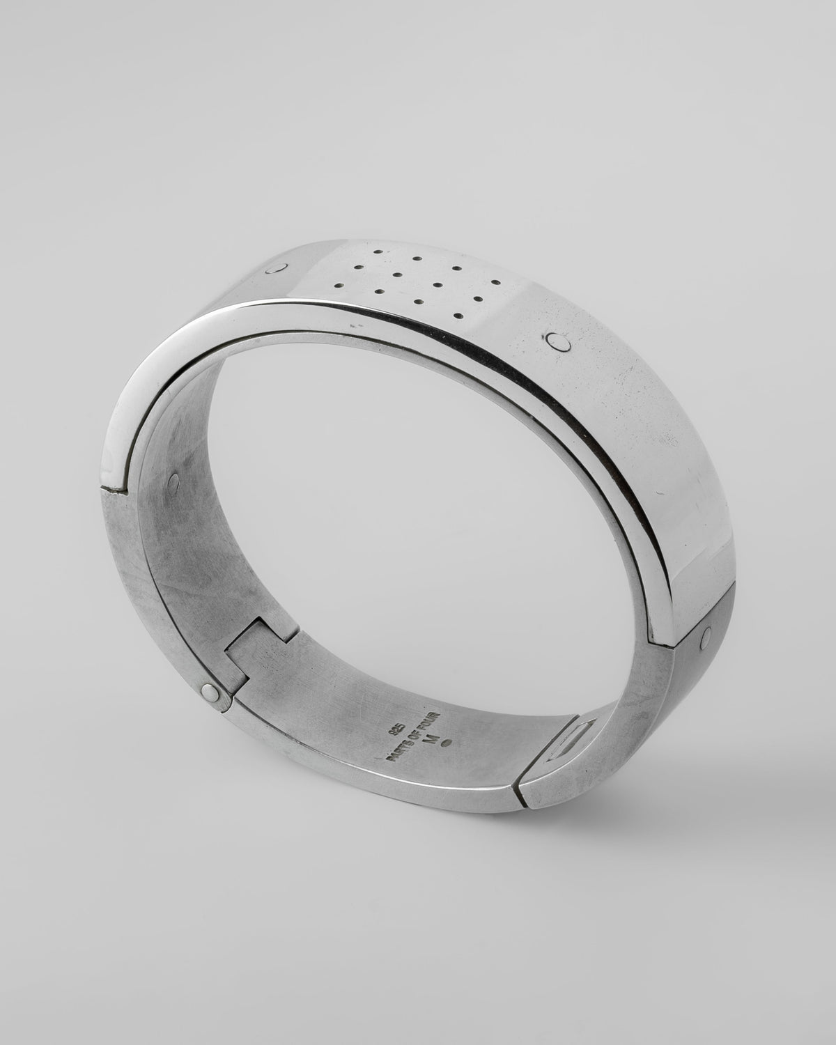 Sistema Bracelets – Parts of Four