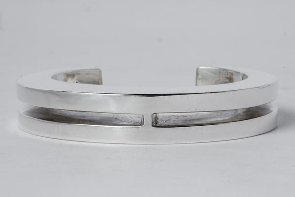 Crescent Crevice 15mm bracelet