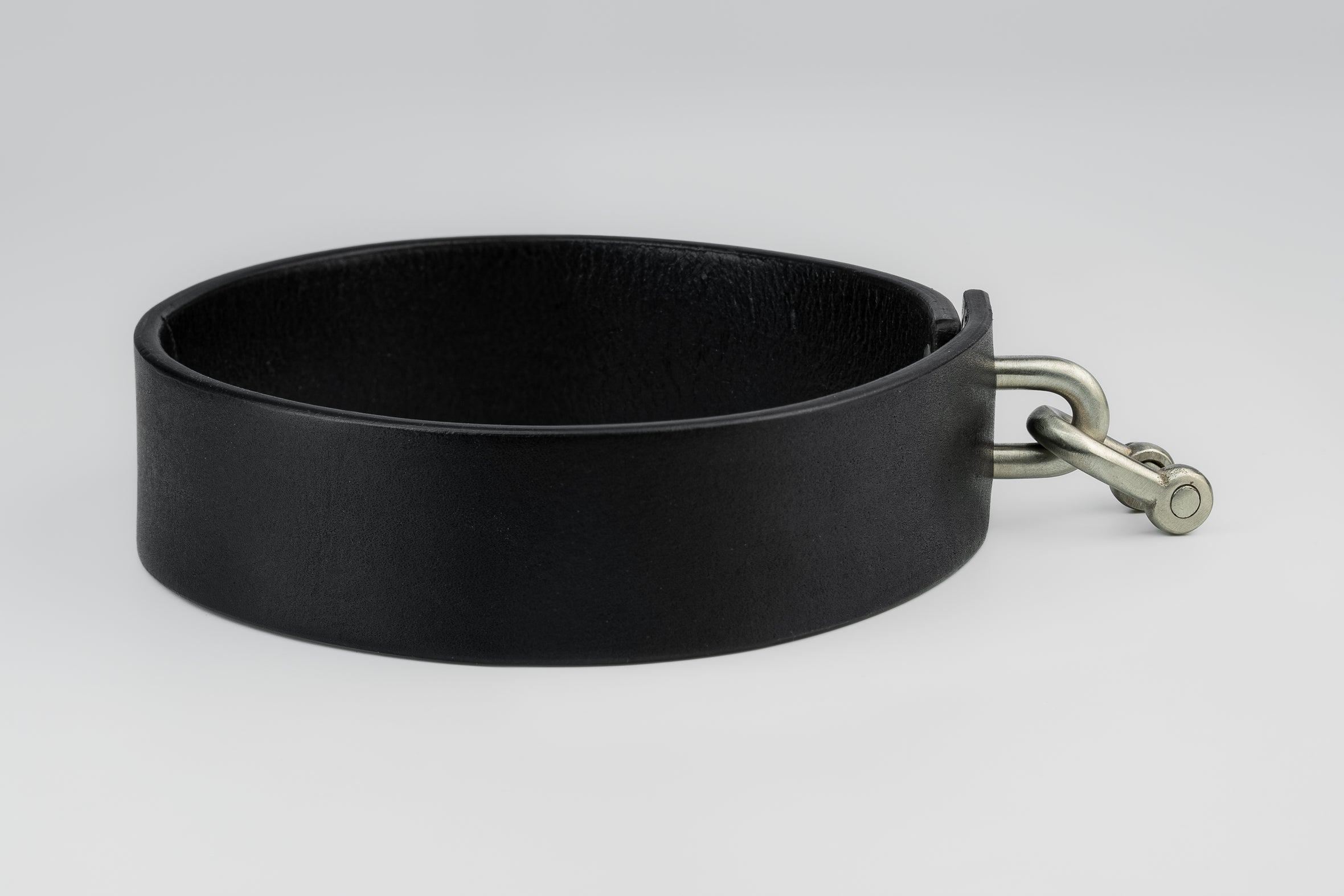 Leather Charm Choker (30mm, MZ+BLK) – Parts of Four