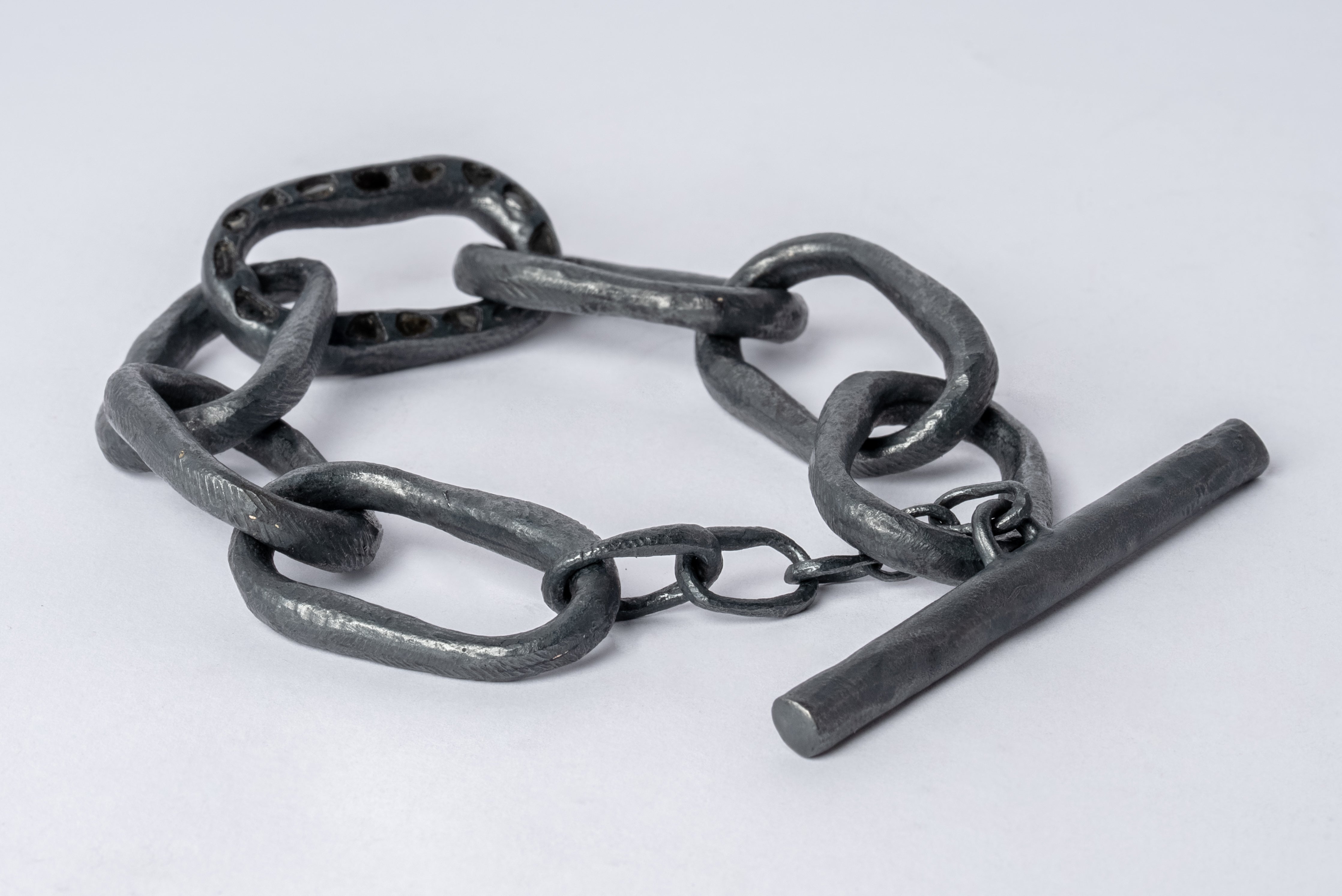 Roman Toggle Chain Bracelet (Small Links, Mega Pavé, KA+DIA) – Parts of ...